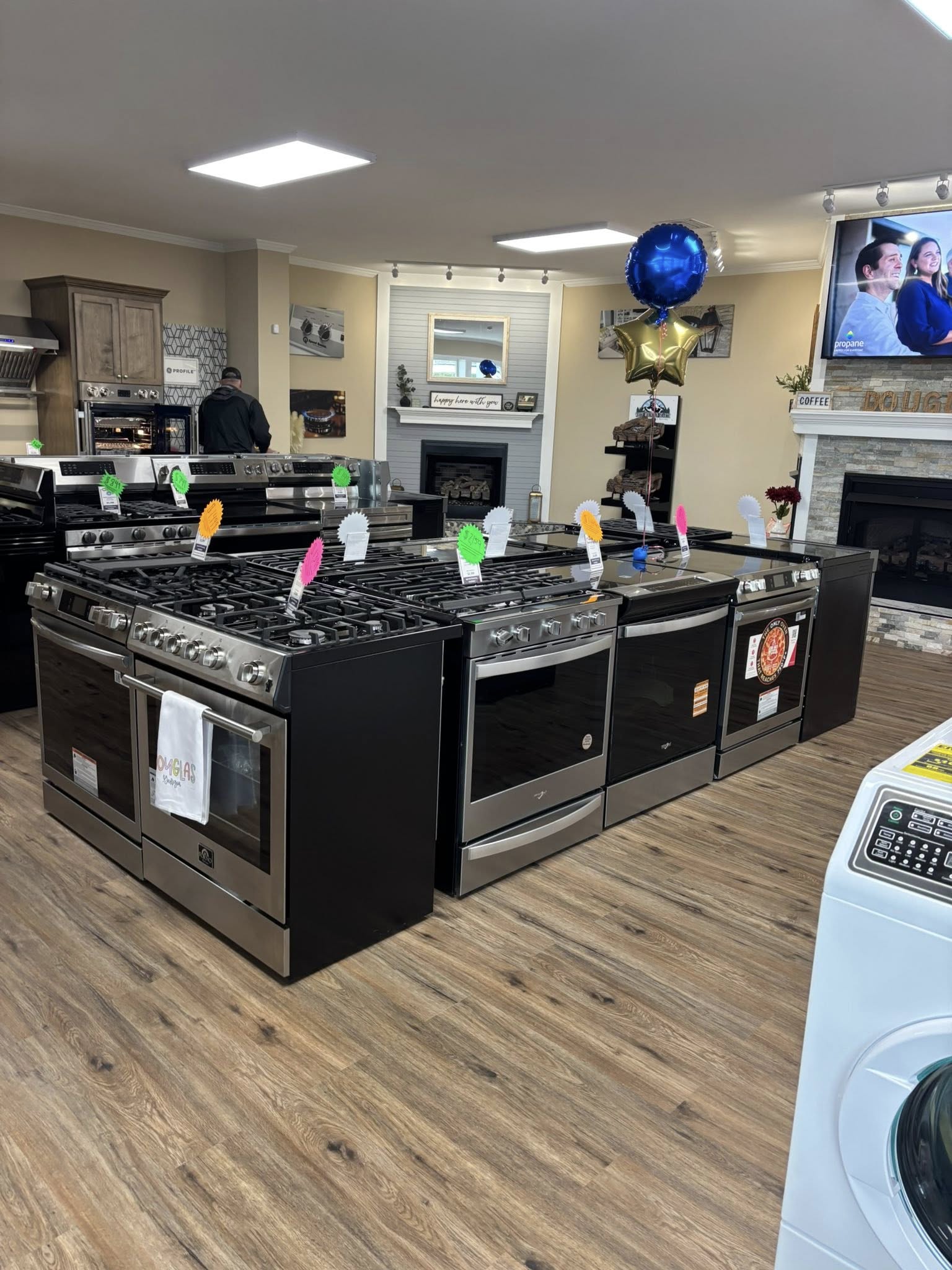 Conger LP Gas celebrates the grand opening of it largest Douglas, Georgia, location.