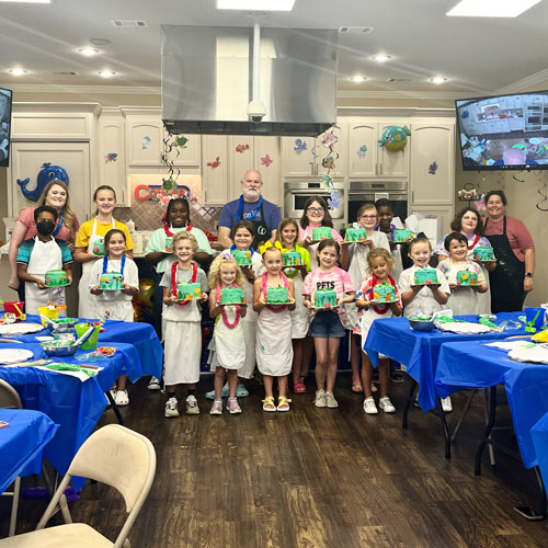 Local kids attend Conger's cake decorating class