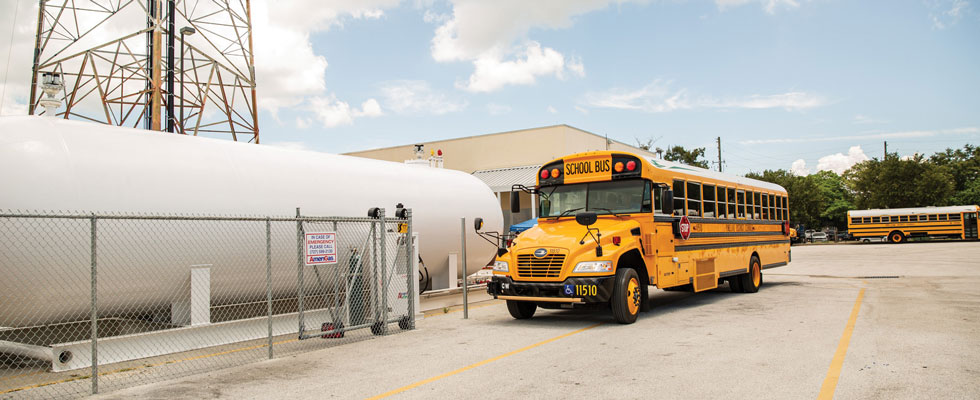 Autogas tank and station