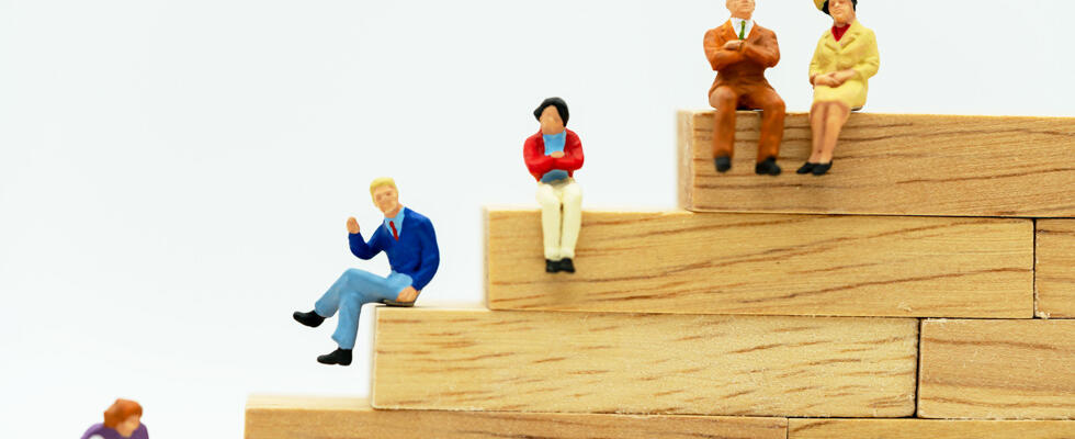 A staircase with figurines depicts emergency succession and succession planning.